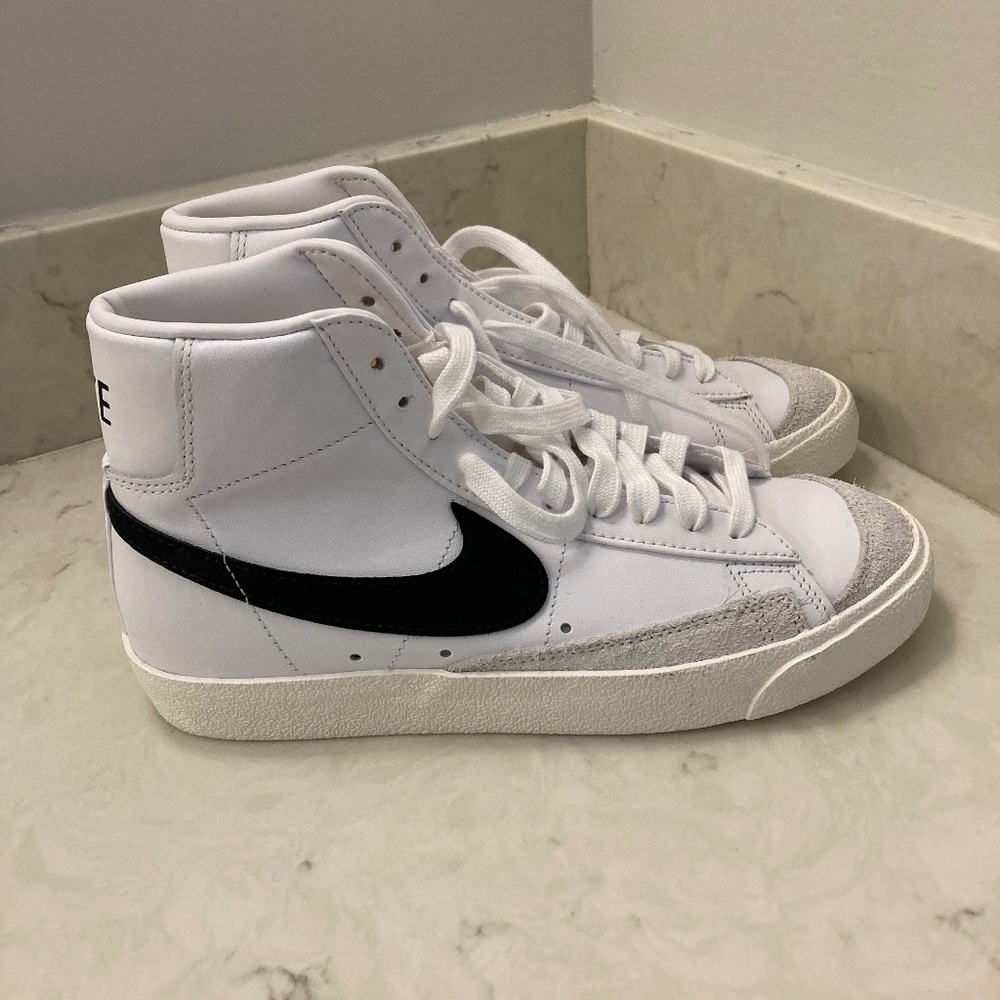 Women's Nike Blazer '77